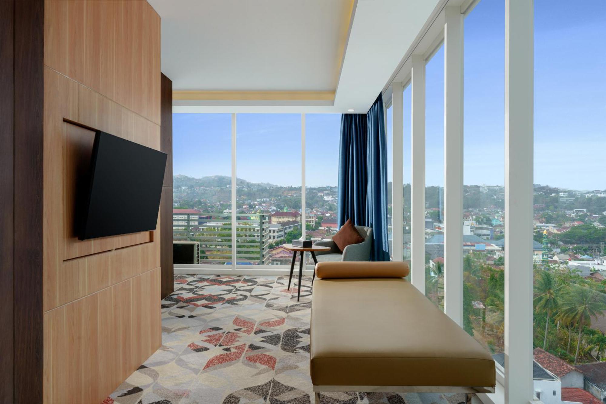 Golden Tulip Springhill Lampung Hotel Bandar Lampung Bagian luar foto