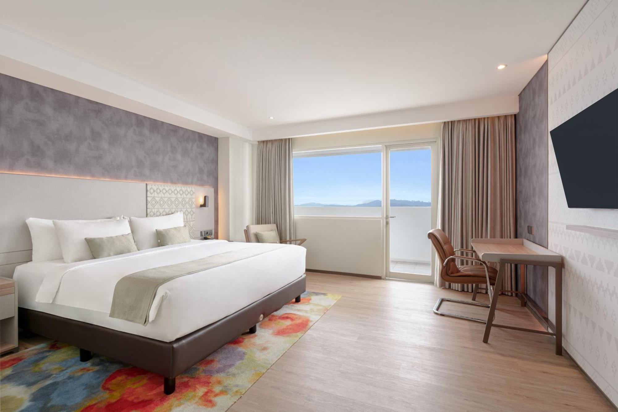 Golden Tulip Springhill Lampung Hotel Bandar Lampung Bagian luar foto